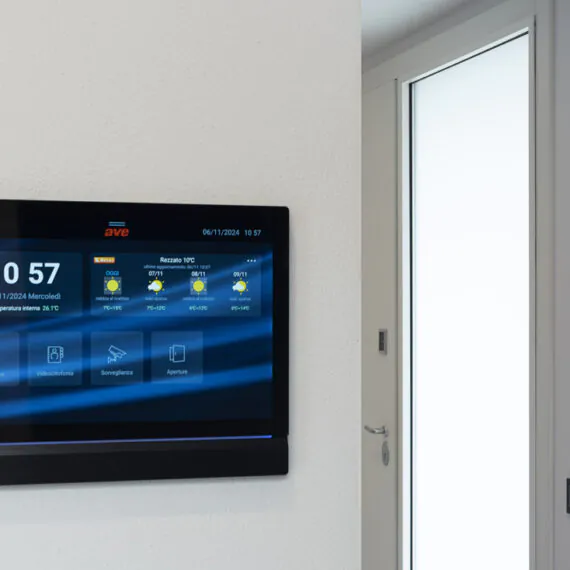 Supervisore domotico touch screen AVE