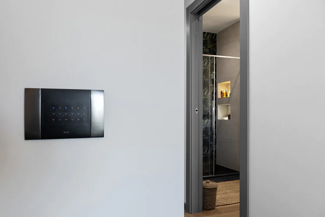 Design elegante delle placche Smart Touch 44 di AVE